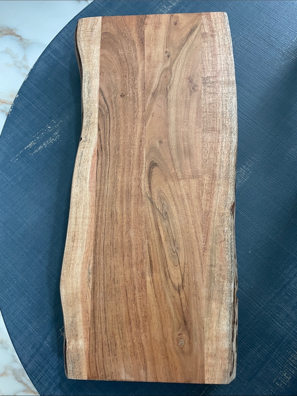 Live Edge Wooden Serving Board - Natural Brown - Picture 7 of 8